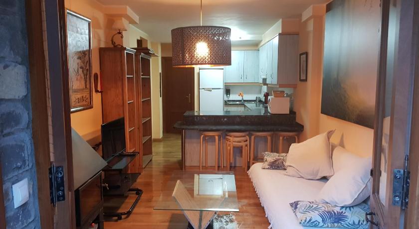 Apartamentos Nilsson, Casa Botigue, centro de Plan