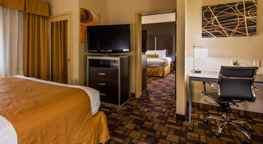 Best Western Windsor Pointe Hotel & Suites AT&T Center