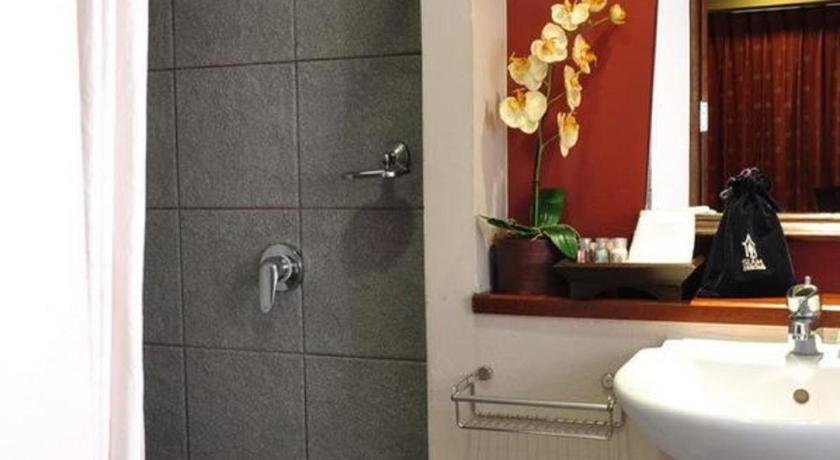 Image of Executive Room 13