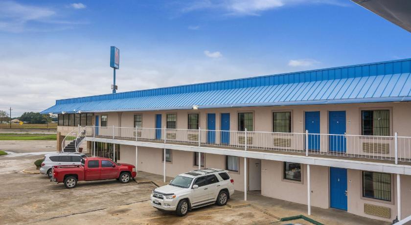 Motel 6-Winnie, TX