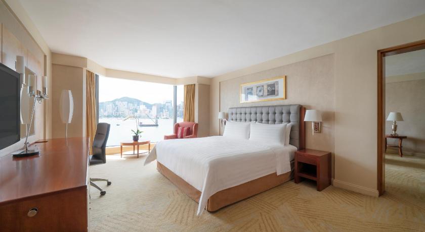 Image of Premier Harbour View Suite 1 King 3