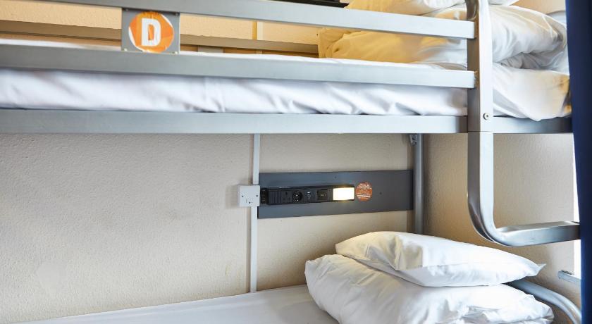 Image of 1 Person in 6-Bed Dormitory - Mixed 11