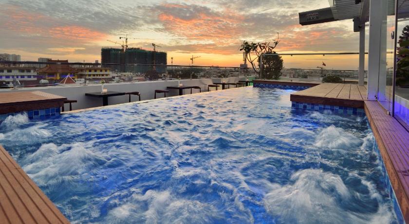 ホーチミン Aiden Saigon Hotel 3つ星 ホテル レストラン