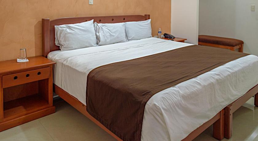 Gran Hotel Residencial Galerias photo