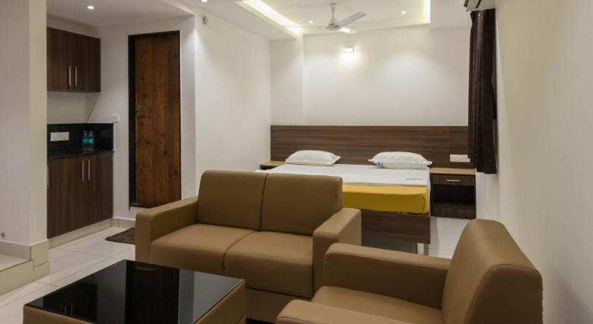 Hotel Karuna Residency