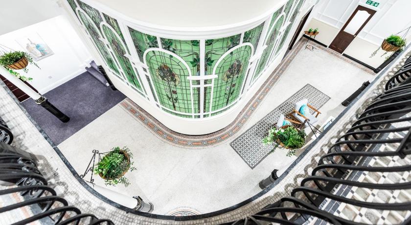 Terlon Apartments photo