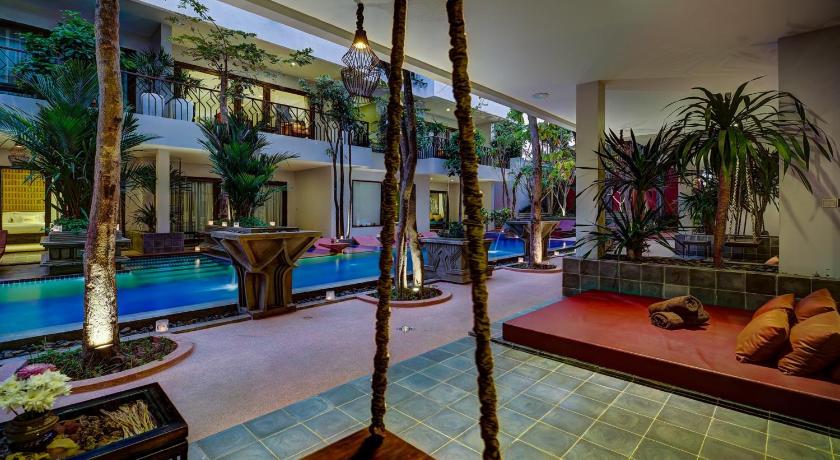Image of Luxury Suite with Pool Access 11
