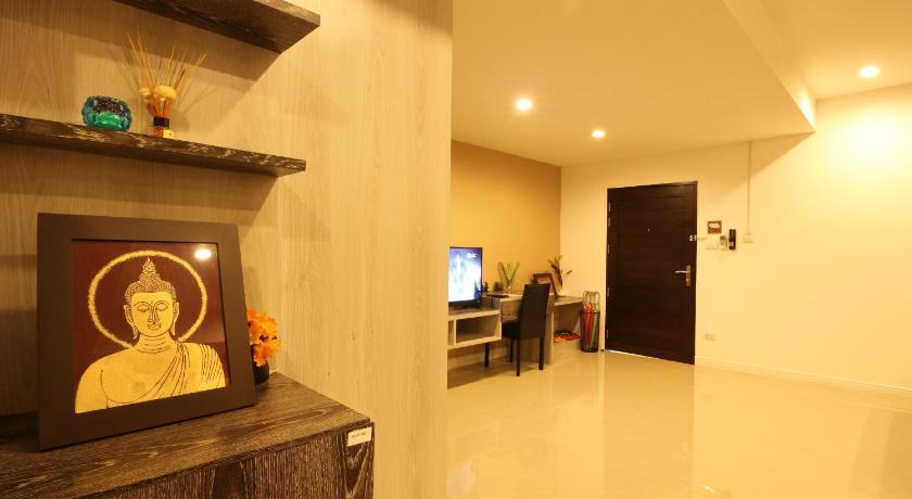 Serena Sathorn Suite - image 5