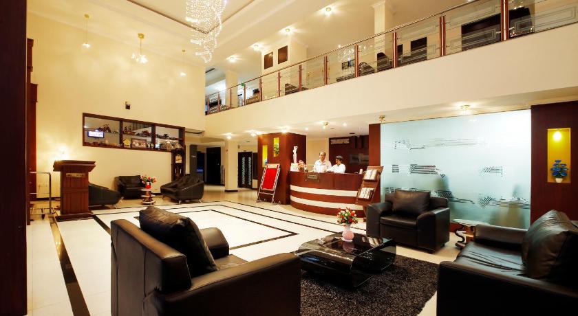 Rose International Hotel photo