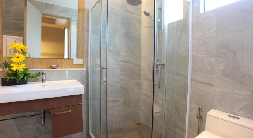 Image of Pool Suite 14