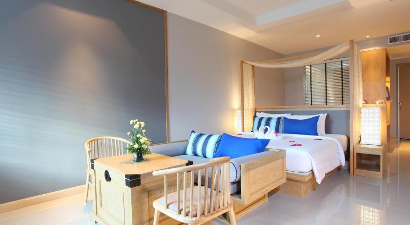 Image of Pool Suite 0