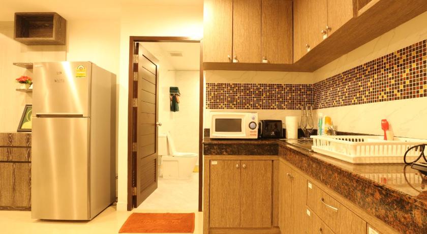 Serena Sathorn Suite - image 11