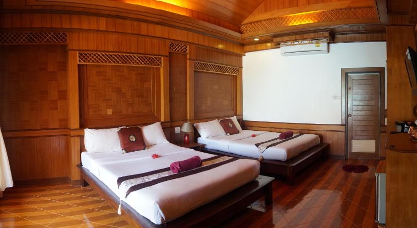 Image of Family Pool Bungalow 9