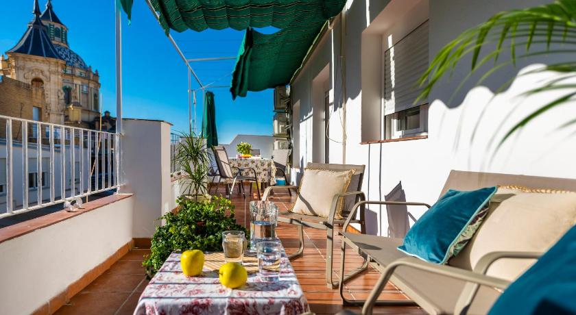Genteel Home Mano de Hierro photo