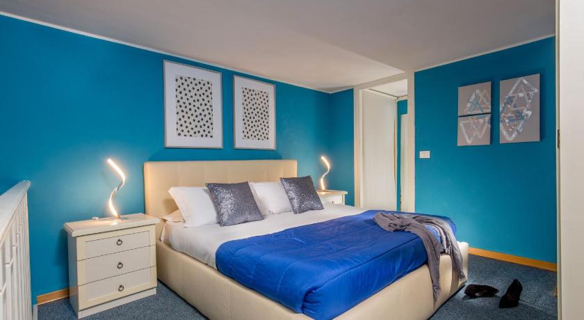 Navona Blue Apartment — Hotel in Rome