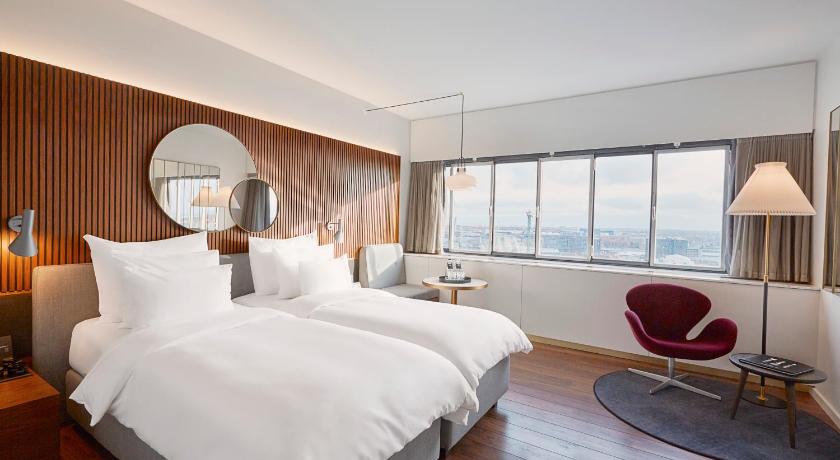 Image of Collection Superior Room - Tivoli View 1