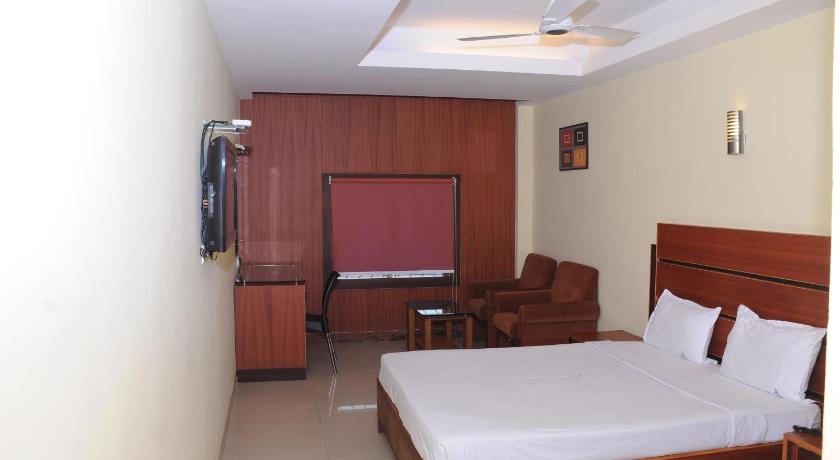 Alhind Calicut Tower