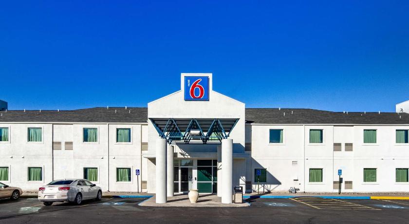 Motel 6-Wheatland, WY