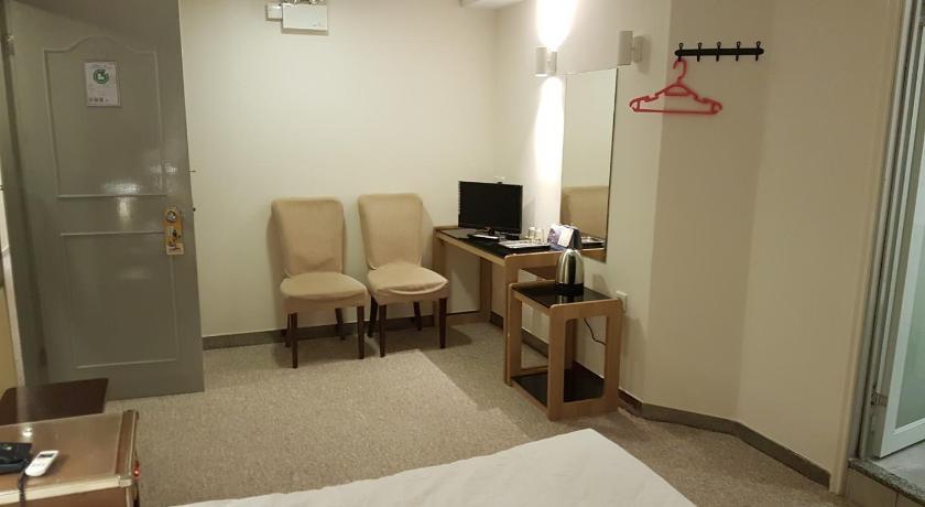 Image of Standard Double or Twin Room 8