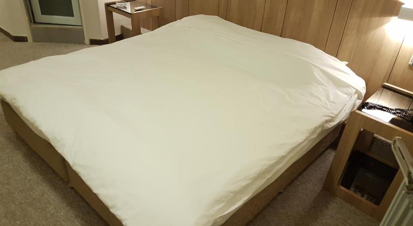 Image of Standard Double or Twin Room 12