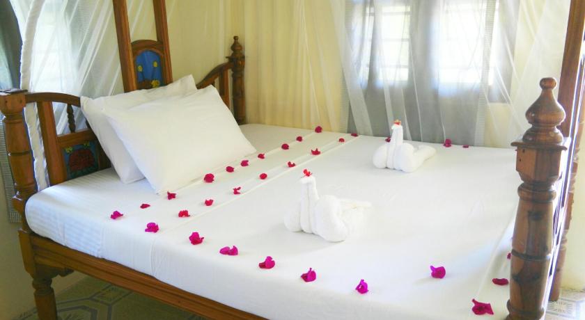 Blue Earth Bungalows photo