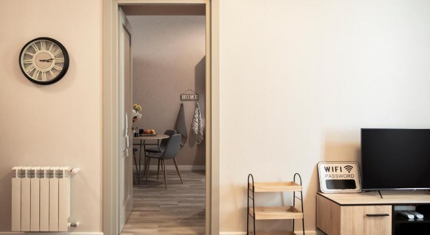 Charming apartment in the historic district of Tbilisi photo