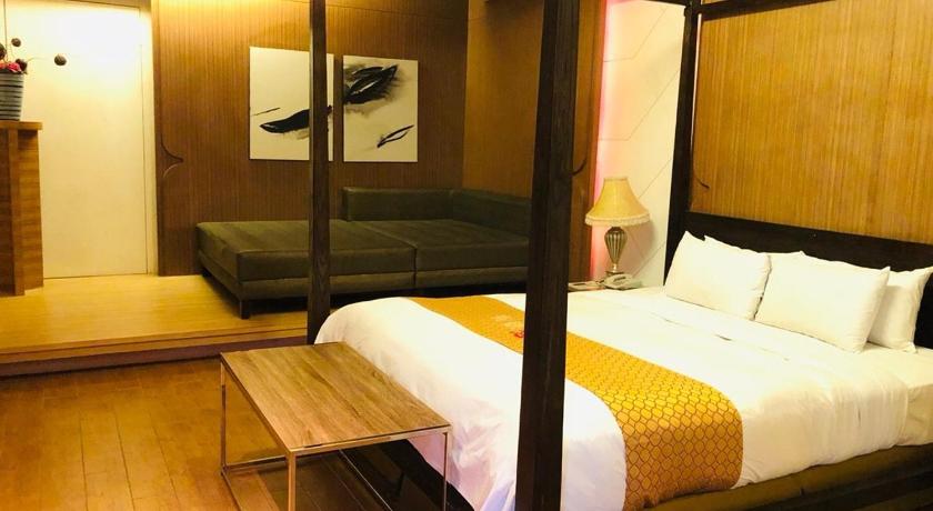 Shantir Motel - image 30