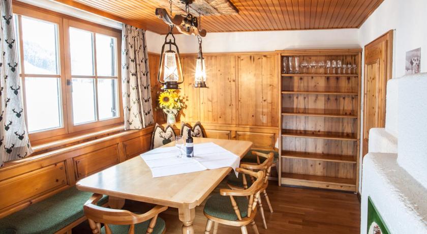 Chalet Appartement Alpenherz by HolidayFlats24 photo