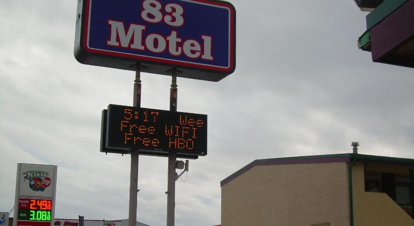 83 motel