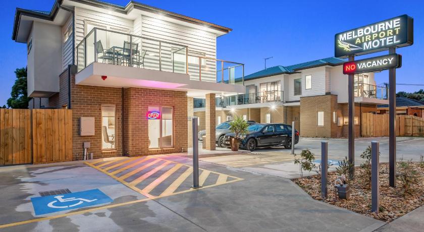 Melbourne Airport Motel 123 Mickleham Road Melbourne