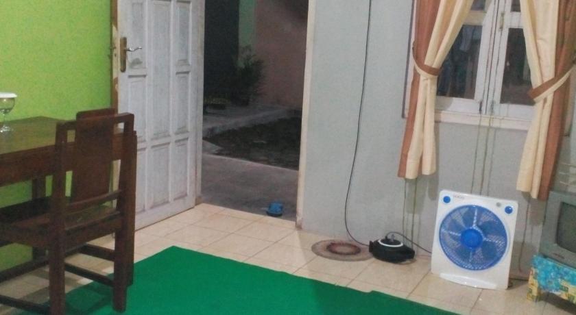 Image of Double Room with Shared Bathroom 2