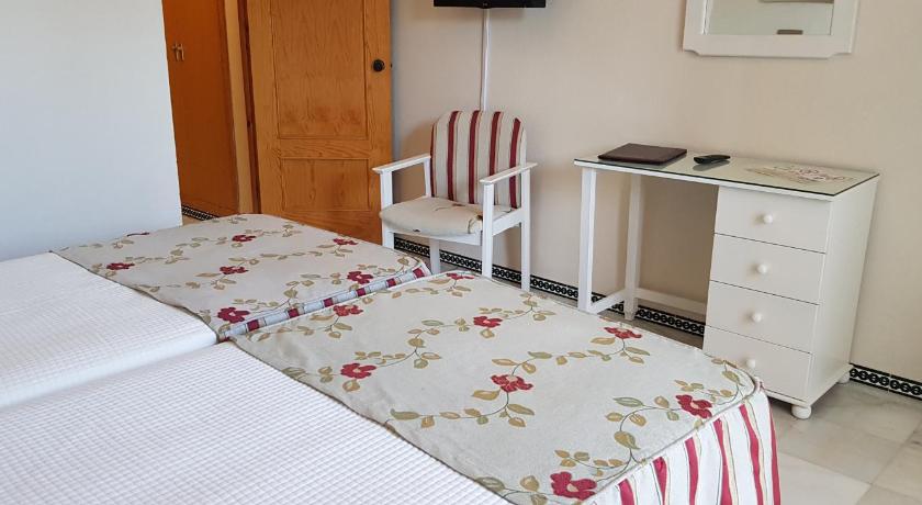 Hotel Torre De Los Guzmanes photo