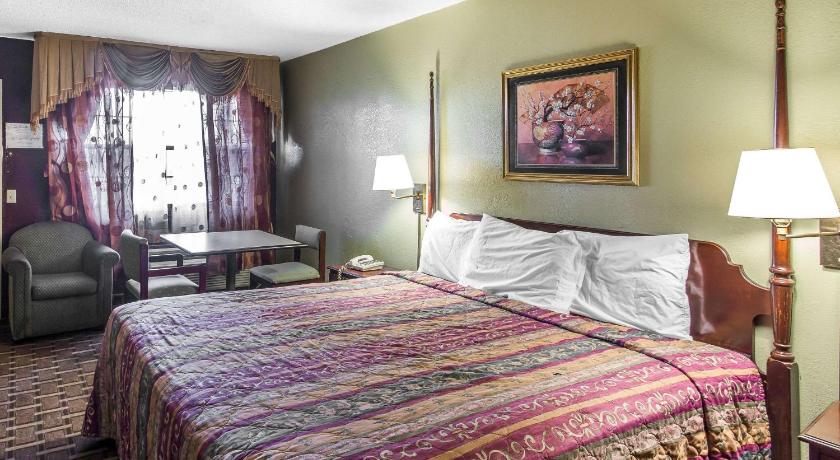 Rodeway Inn and Suites Smyrna