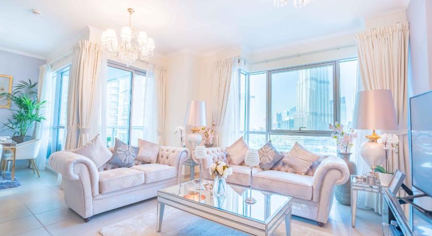Elite Royal Apartment | Burj Residences Tower 5 | Gold Entire apartment  (Dubai) - Deals, Photos & Reviews