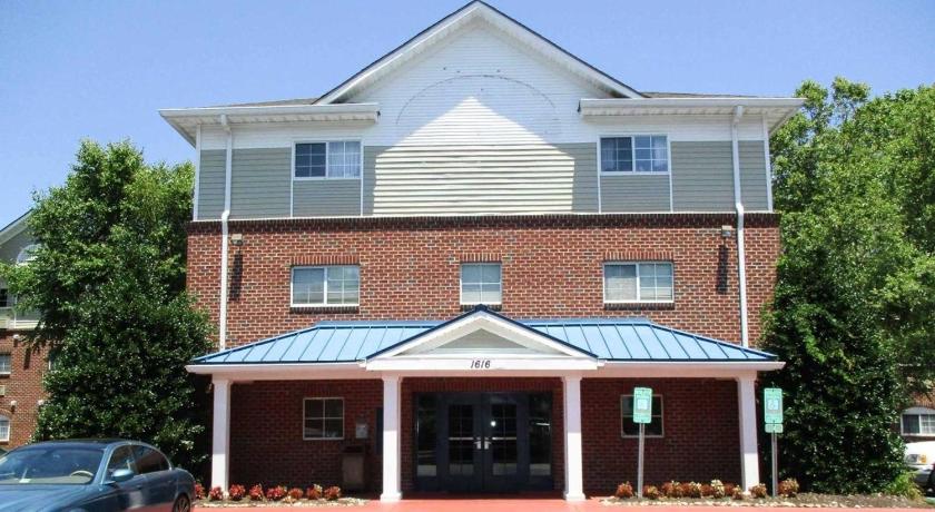 Suburban Extended Stay Hotel Hampton