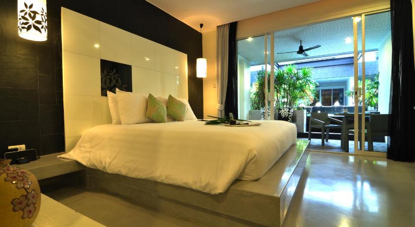 Image of The Pool Paradise 0