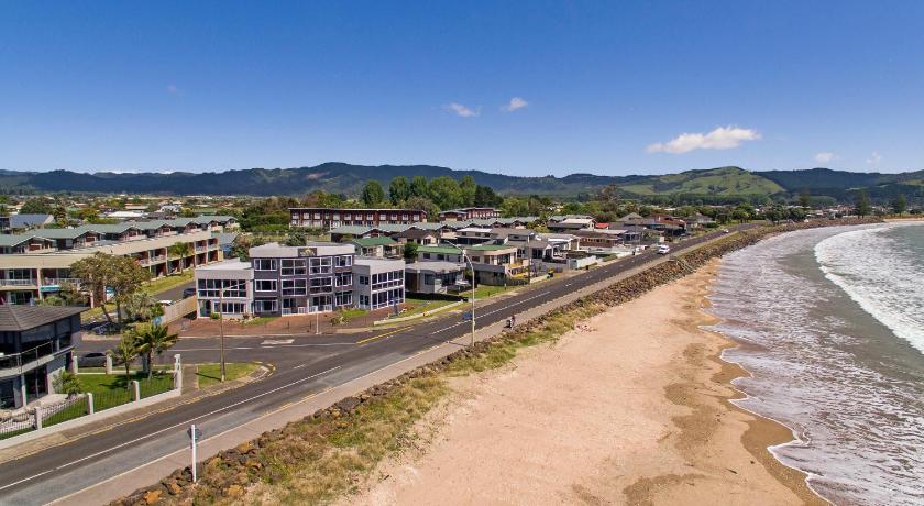 Waterfront Apartments Whitianga — Hotel in Whitianga