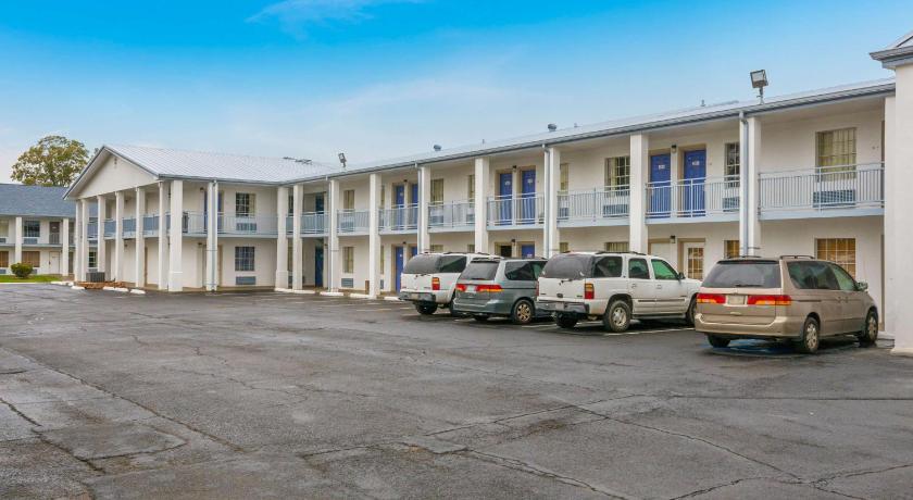 Motel 6-Alexandria, LA - South