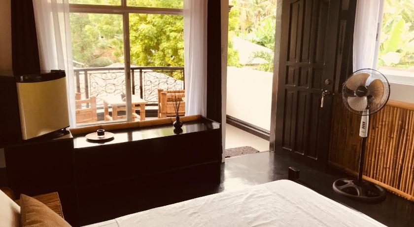 Cebu Carl‘s Island Inn Hotel suite