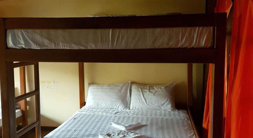Ágy egy négyágyas hálóteremben (Bed in 4-Bed Dormitory Room) fotója 0