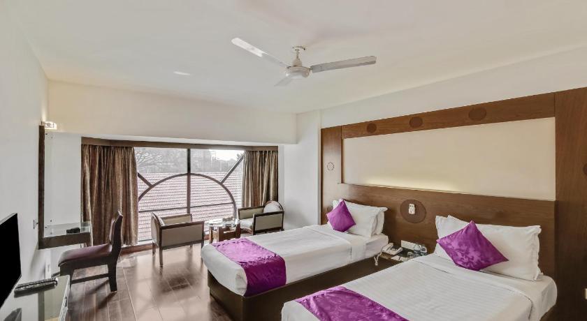 Image of Executive Room 13