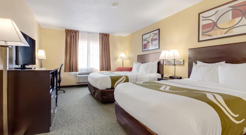 Quality Inn Suites Lincoln 7333 Husker Circle Lincoln