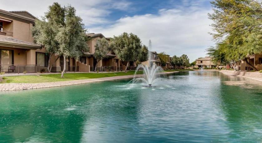 Suburban Condo In The City Phoenix Az United States Photos