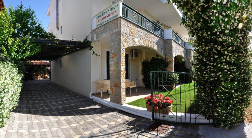 Kondilenias House — Hotel in Chalkidiki