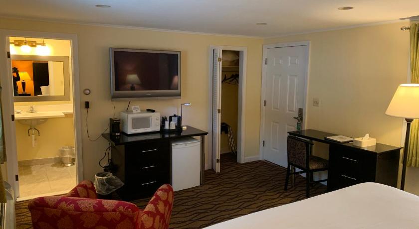 Four Winds Country Motel photo