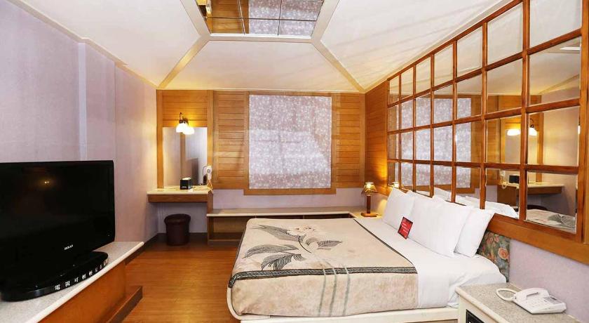 Midi Motel Tai Nan Branch photo