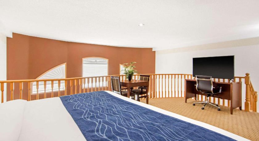 Comfort Inn and Suites Medicine Hat