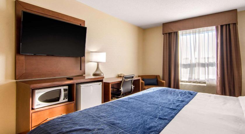 Comfort Inn and Suites Medicine Hat