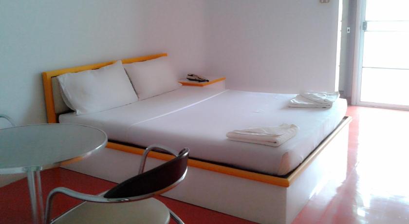 Image of Deluxe Double Room with City View 4