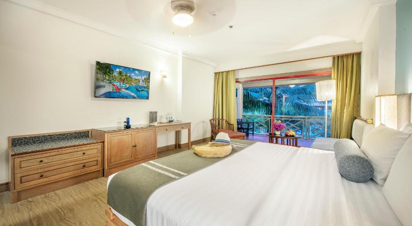Image of Deluxe Double or Twin Room 8